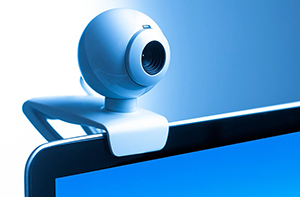 ���-������